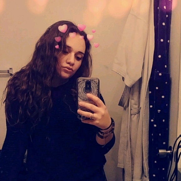 Meet your Posher, Anna - Picture 1 of 1